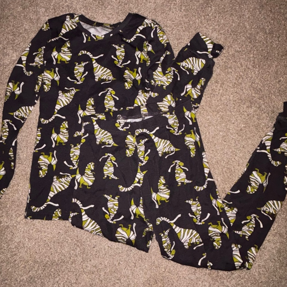 Boys sz 8 Pajamas